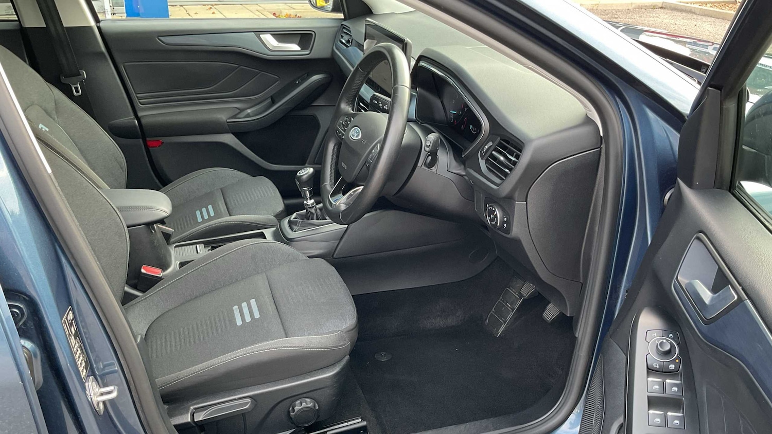 Used Ford Focus 2023 for sale - 76087845: Photo 7