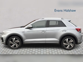 Used Volkswagen T-Roc 2023 for sale - 77232983: Photo