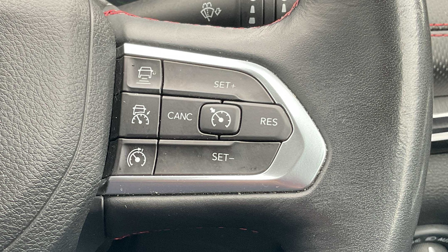 Used Jeep Compass 2023 for sale - 76435562: Photo 31