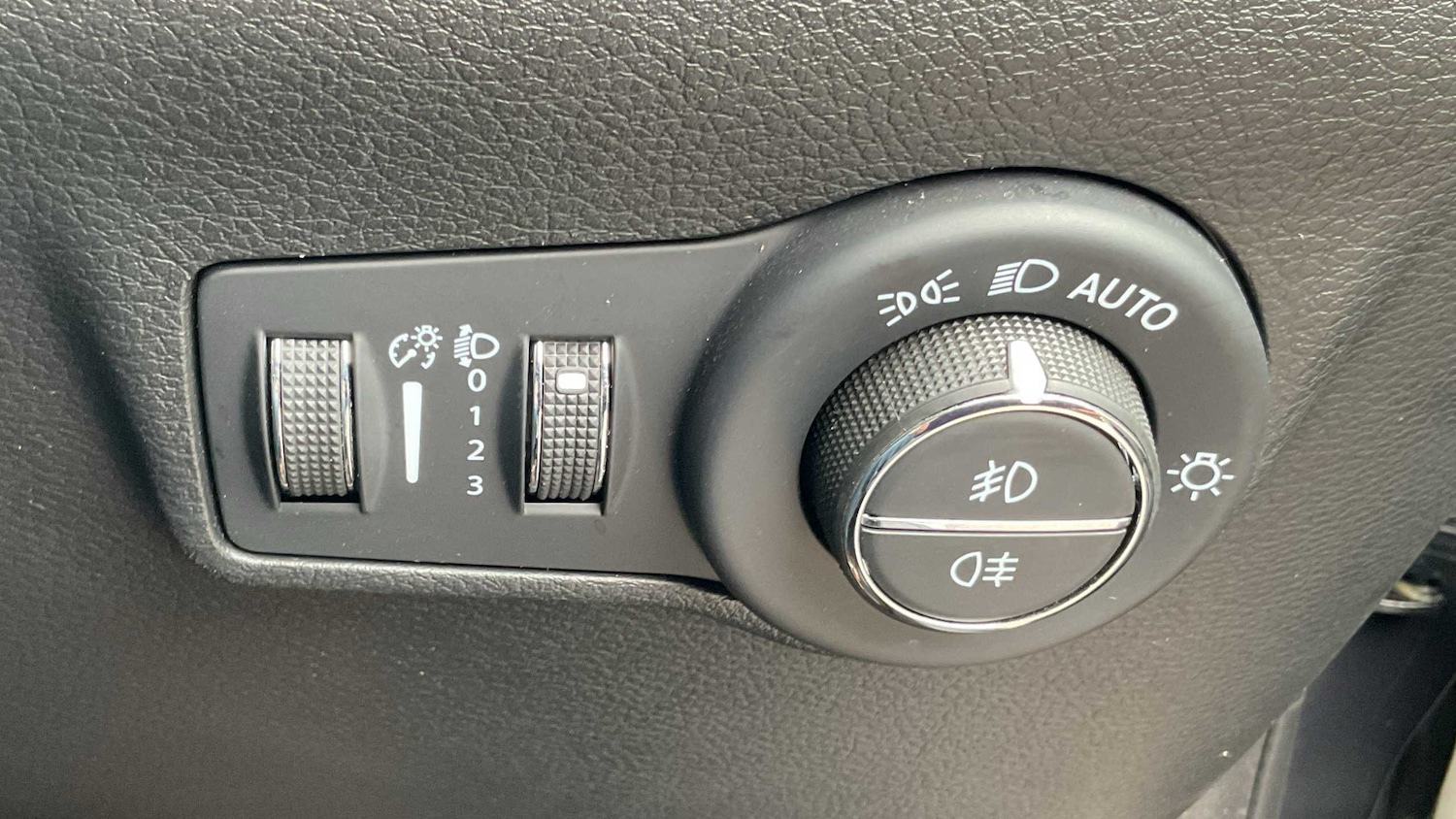 Used Jeep Compass 2023 for sale - 76435562: Photo 33