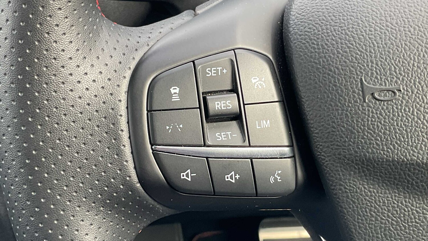 Used Ford Kuga 2024 for sale - 75930985: Photo 29