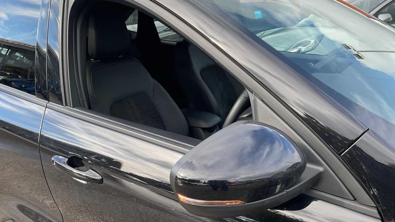 Used Ford Kuga 2024 for sale - 75930985: Photo 35