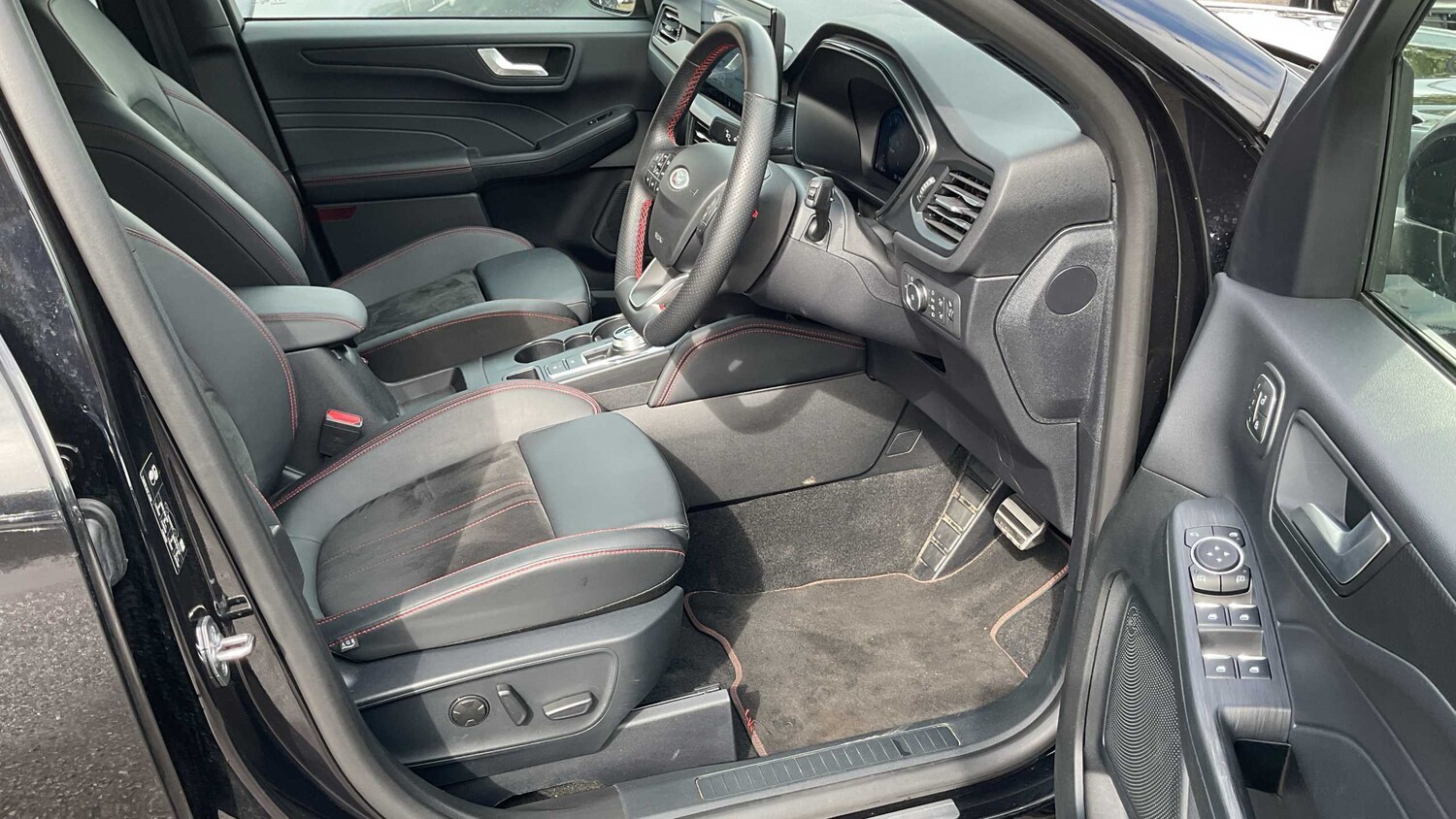 Used Ford Kuga 2024 for sale - 75930985: Photo 7