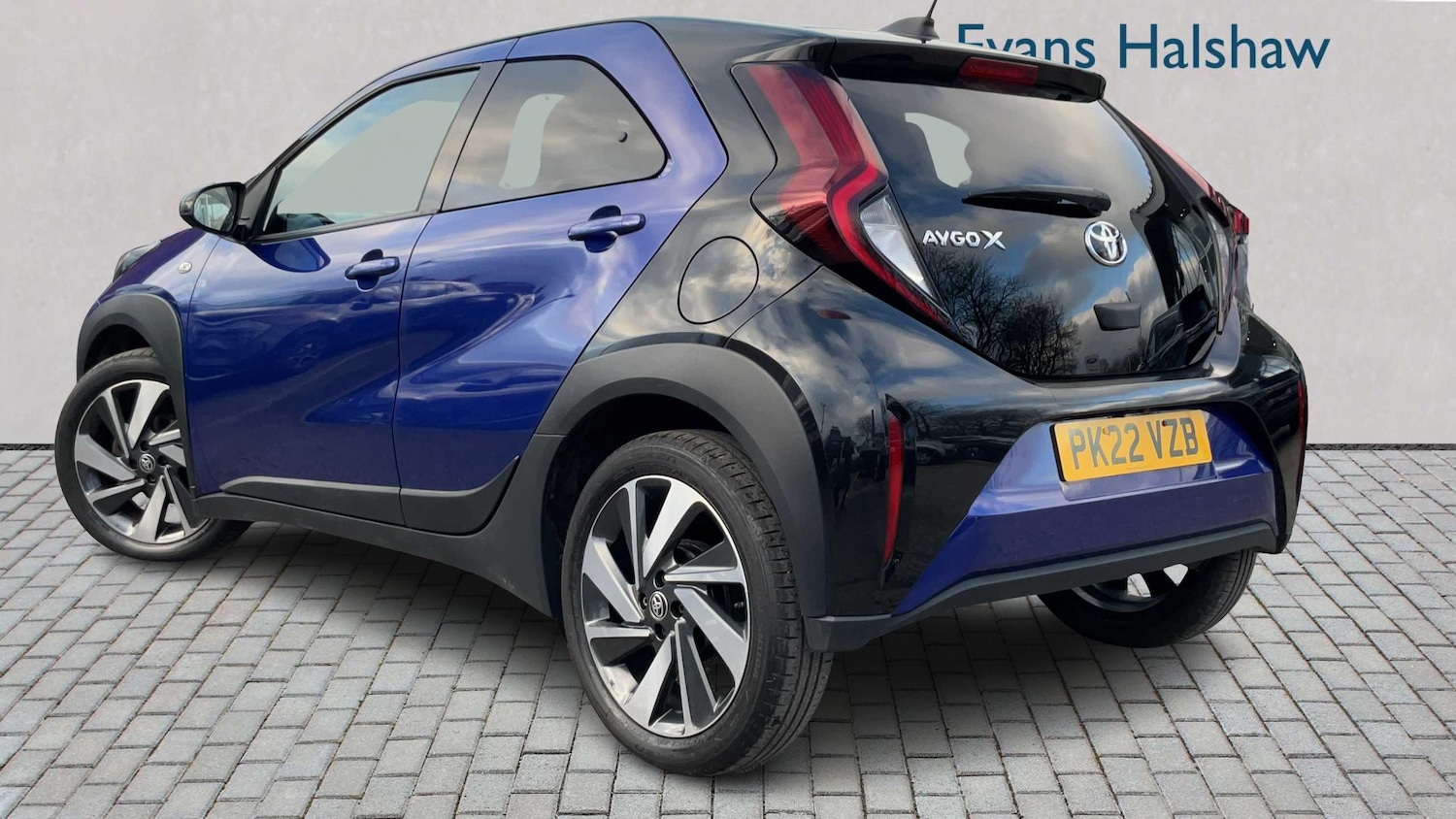 Used Toyota Aygo X 2022 for sale - 77589010: Photo 2