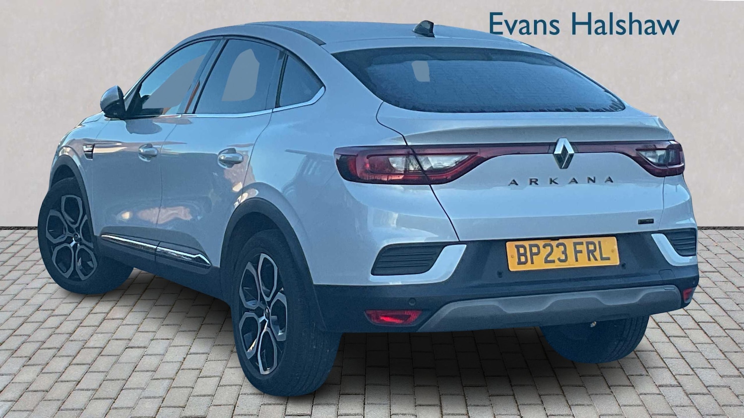 Used Renault Arkana 2023 for sale - 78187769: Photo 2