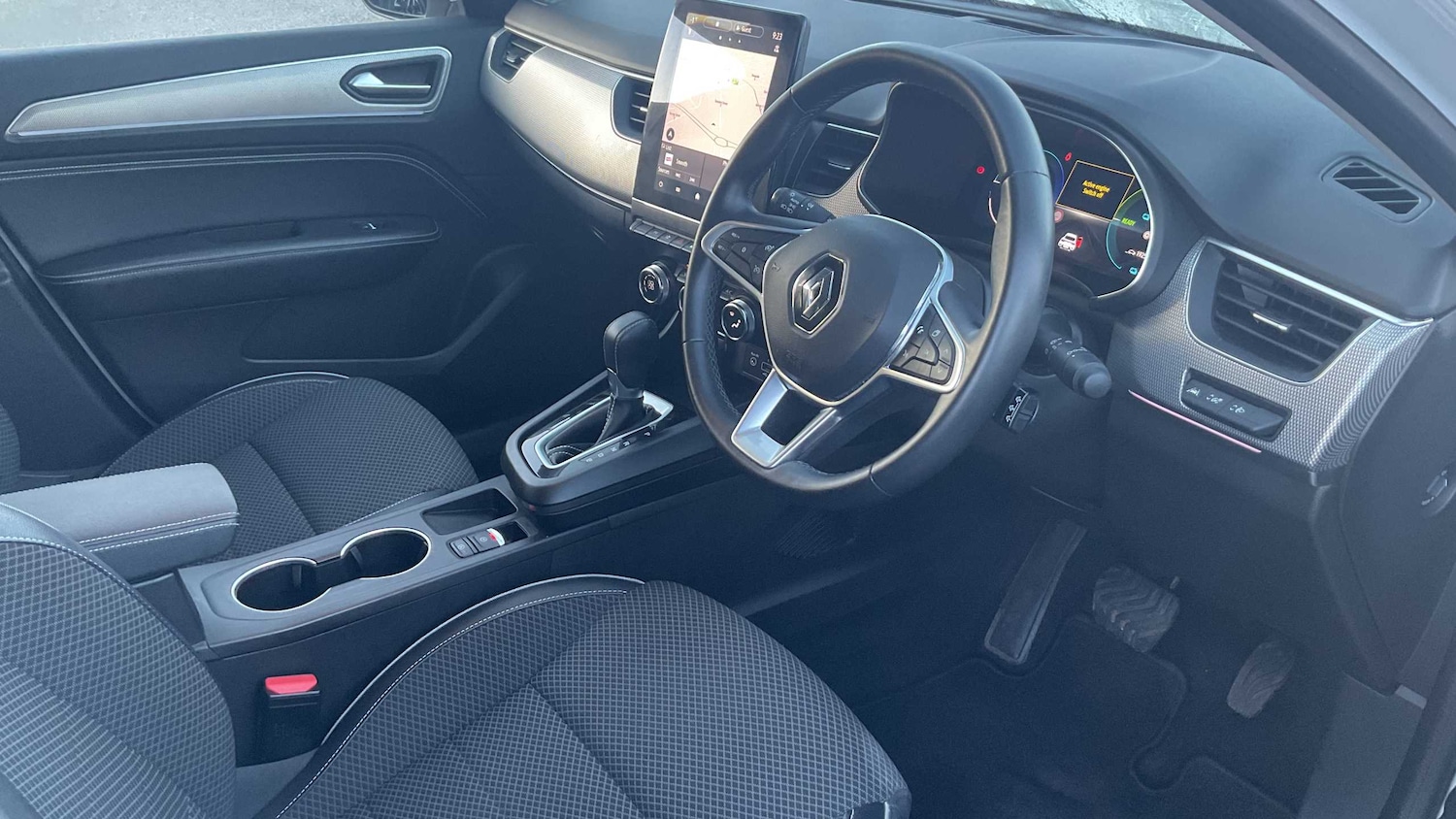 Used Renault Arkana 2023 for sale - 78187769: Photo 8