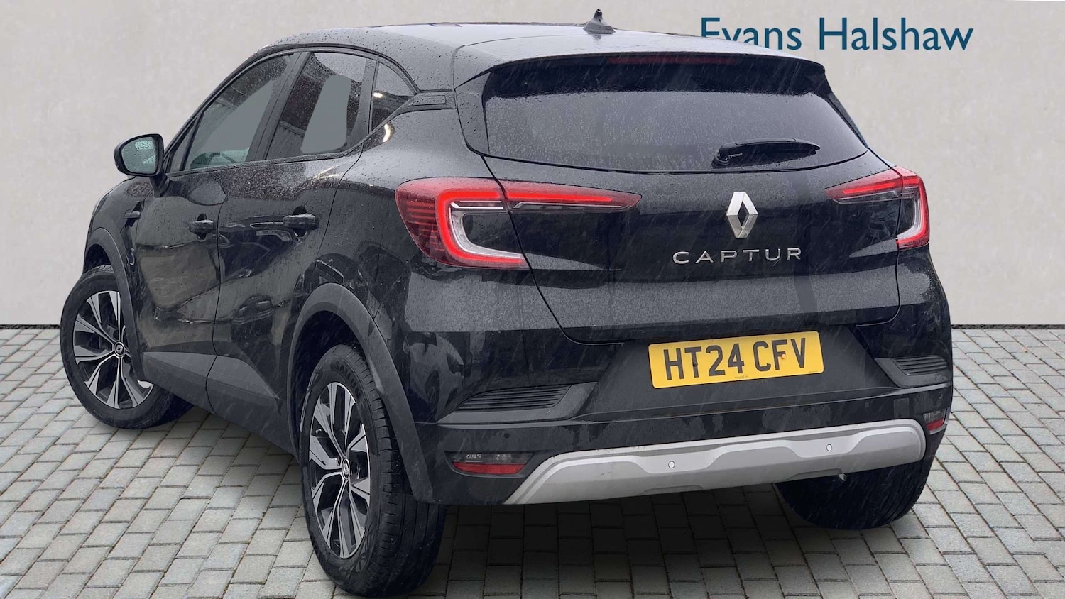 Used Renault Captur 2024 for sale - 78052429: Photo 3