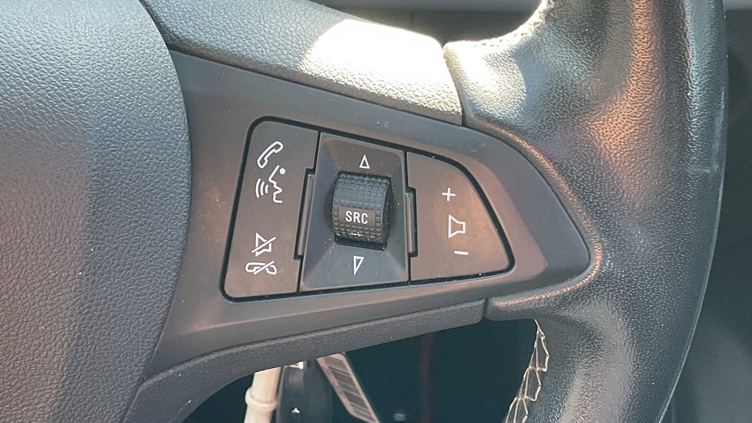 Used Vauxhall Astra for sale - 77347999: Photo 29