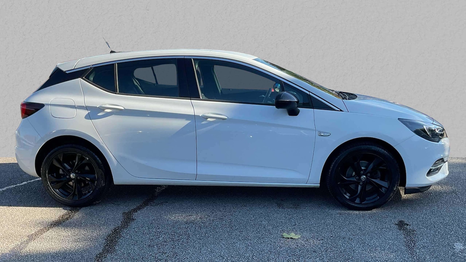 Used Vauxhall Astra for sale - 77347999: Photo 3