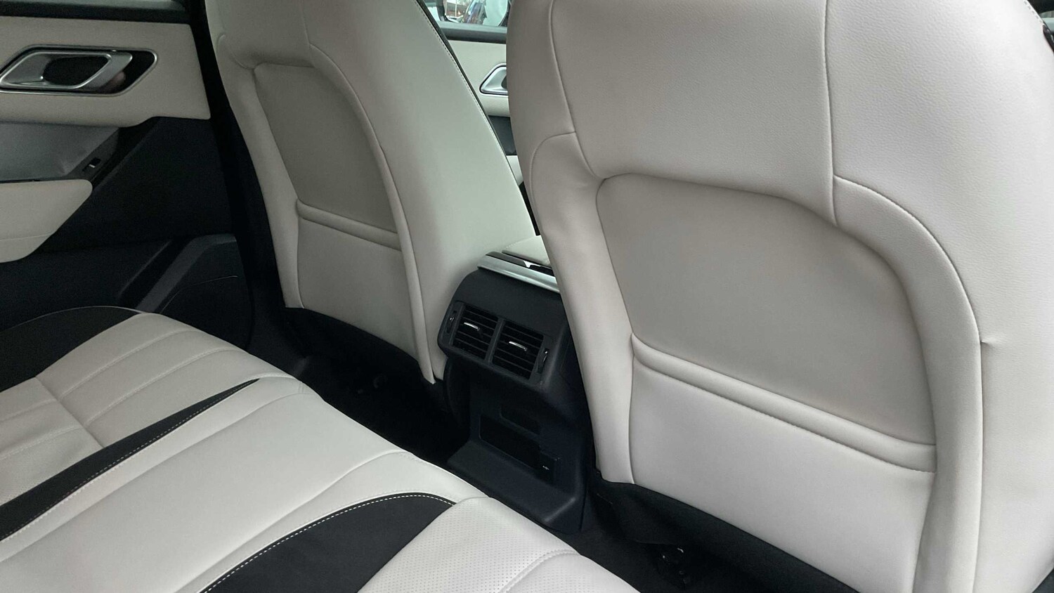 Used Land Rover Range Rover Velar 2022 for sale - 76475932: Photo 12