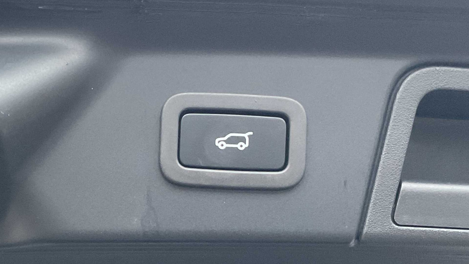 Used Land Rover Range Rover Velar 2022 for sale - 76475932: Photo 19