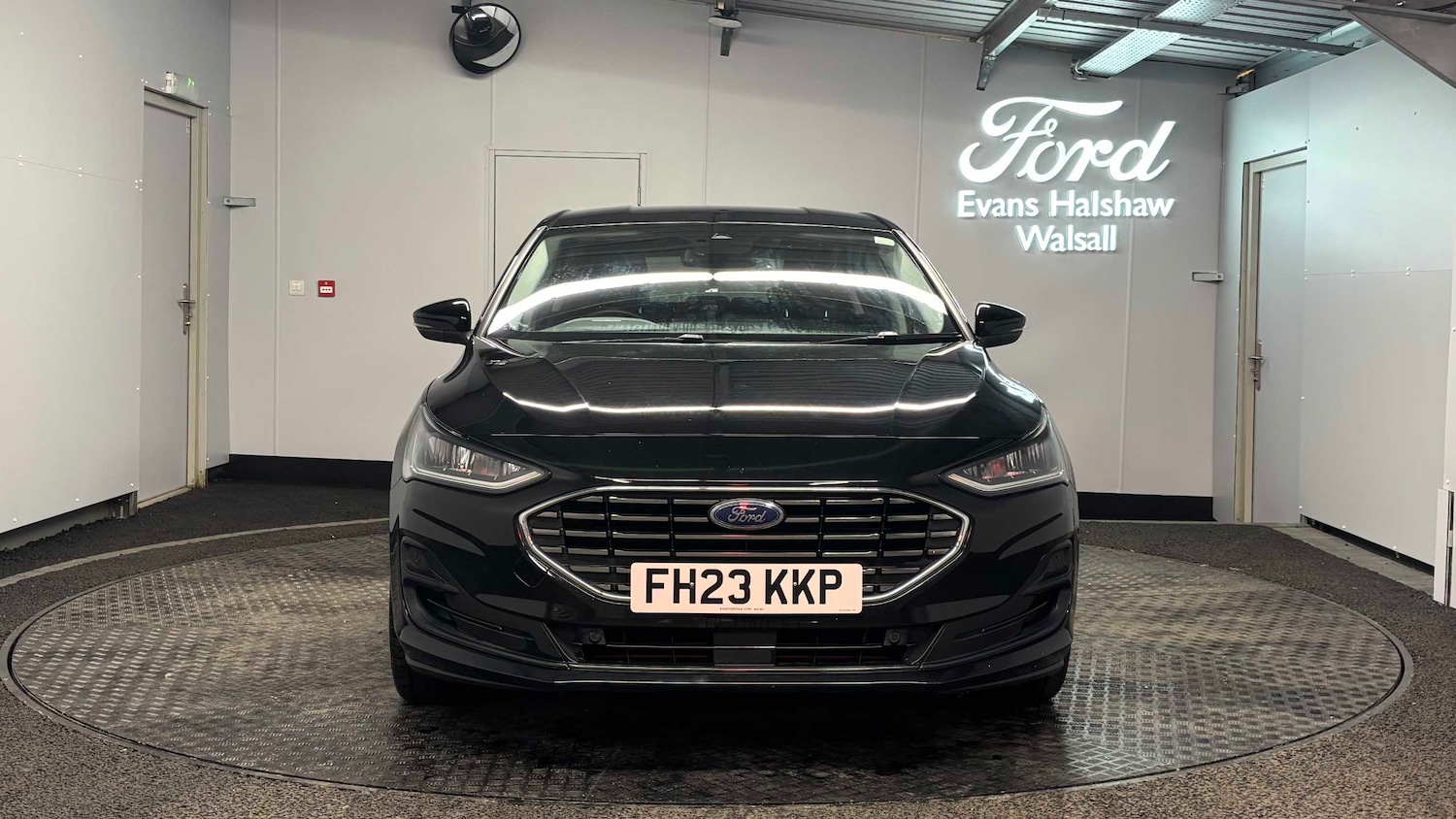 Used Ford Focus 2023 for sale - 77373729: Photo 2