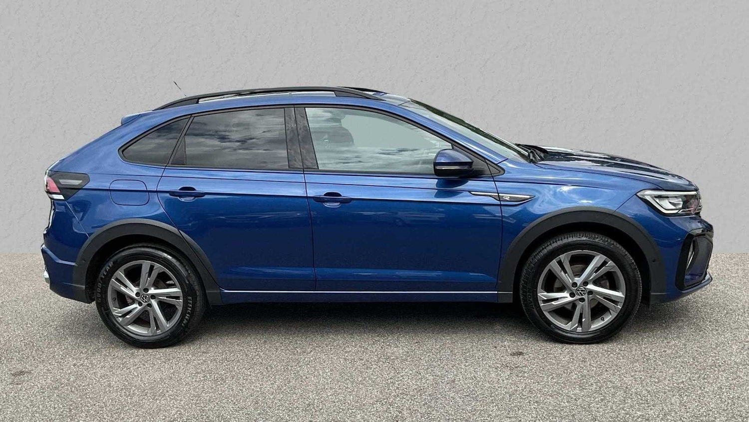 Used Volkswagen Taigo 2023 for sale - 76610570: Photo 3