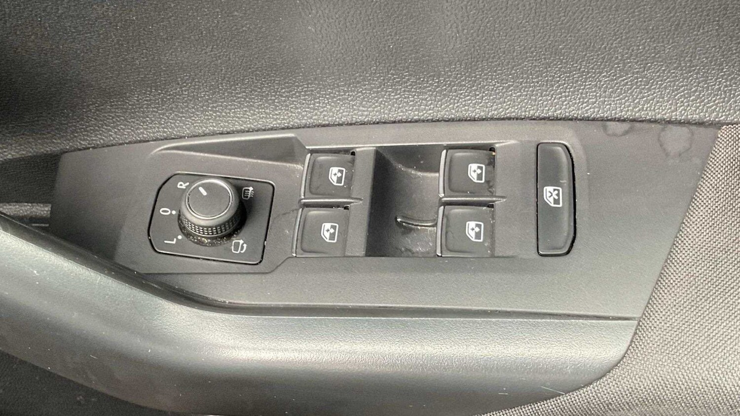 Used Volkswagen Taigo 2023 for sale - 76610570: Photo 30