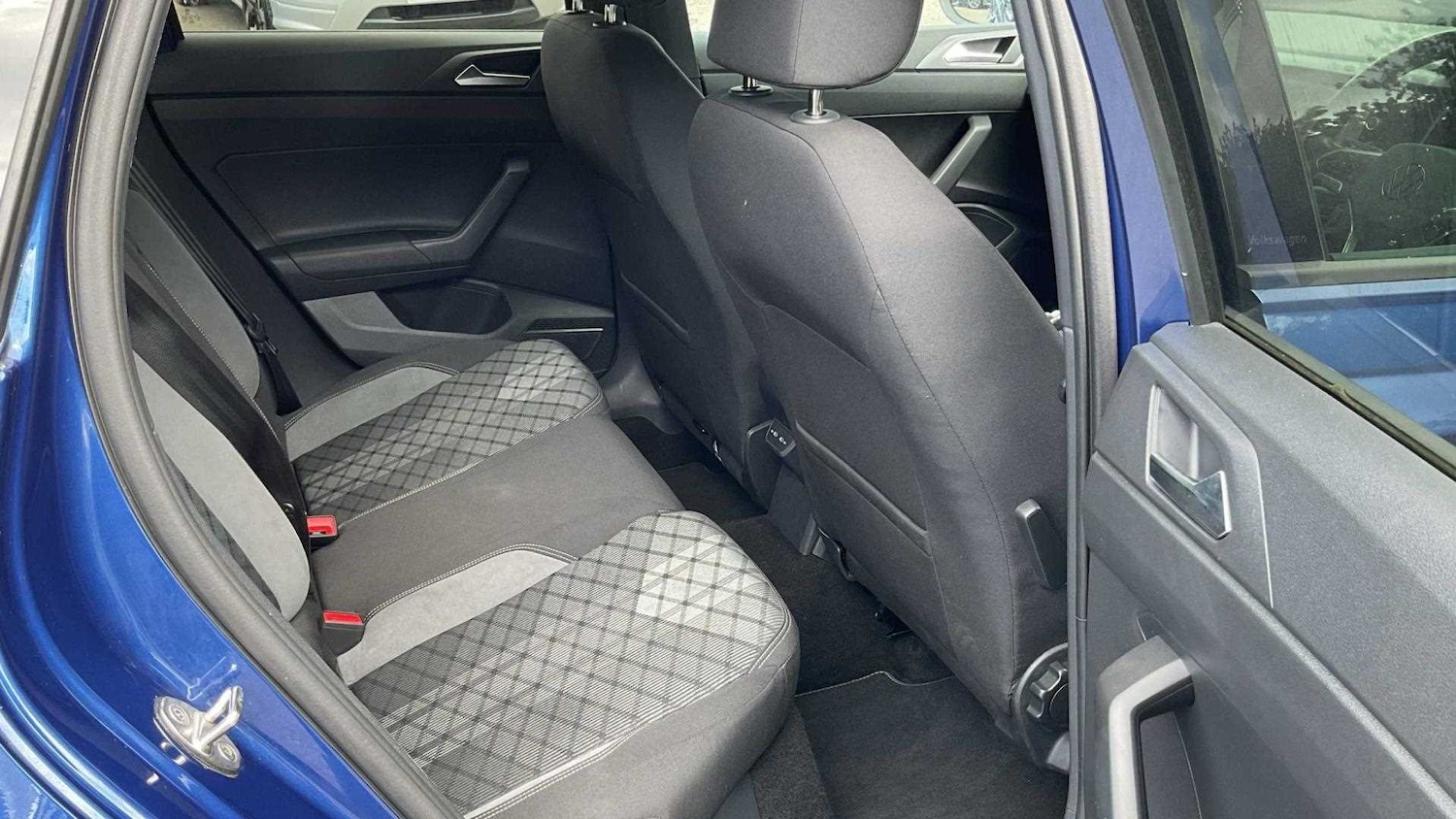 Used Volkswagen Taigo 2023 for sale - 76610570: Photo 8