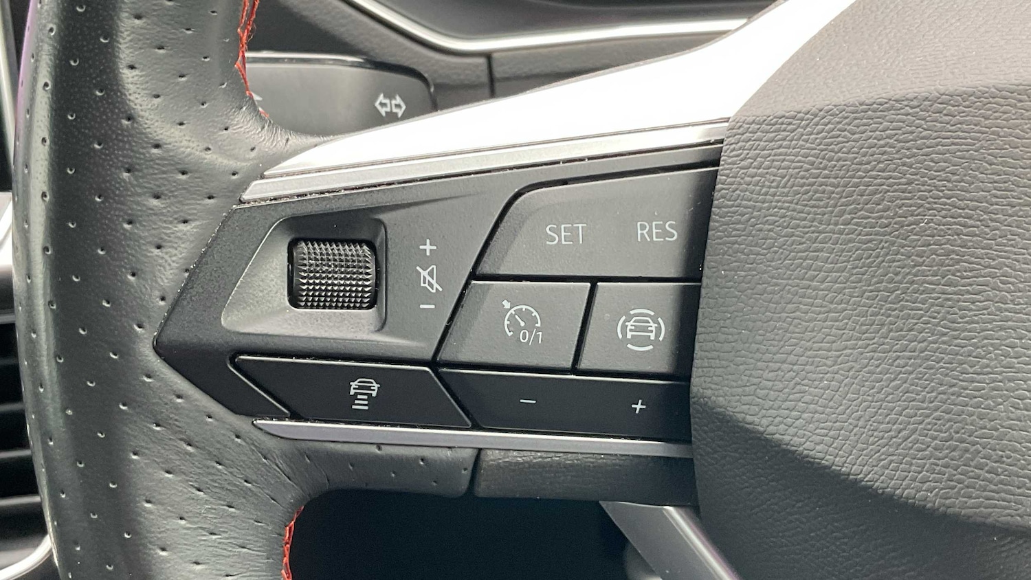 Used SEAT Tarraco 2022 for sale - 75968061: Photo 30