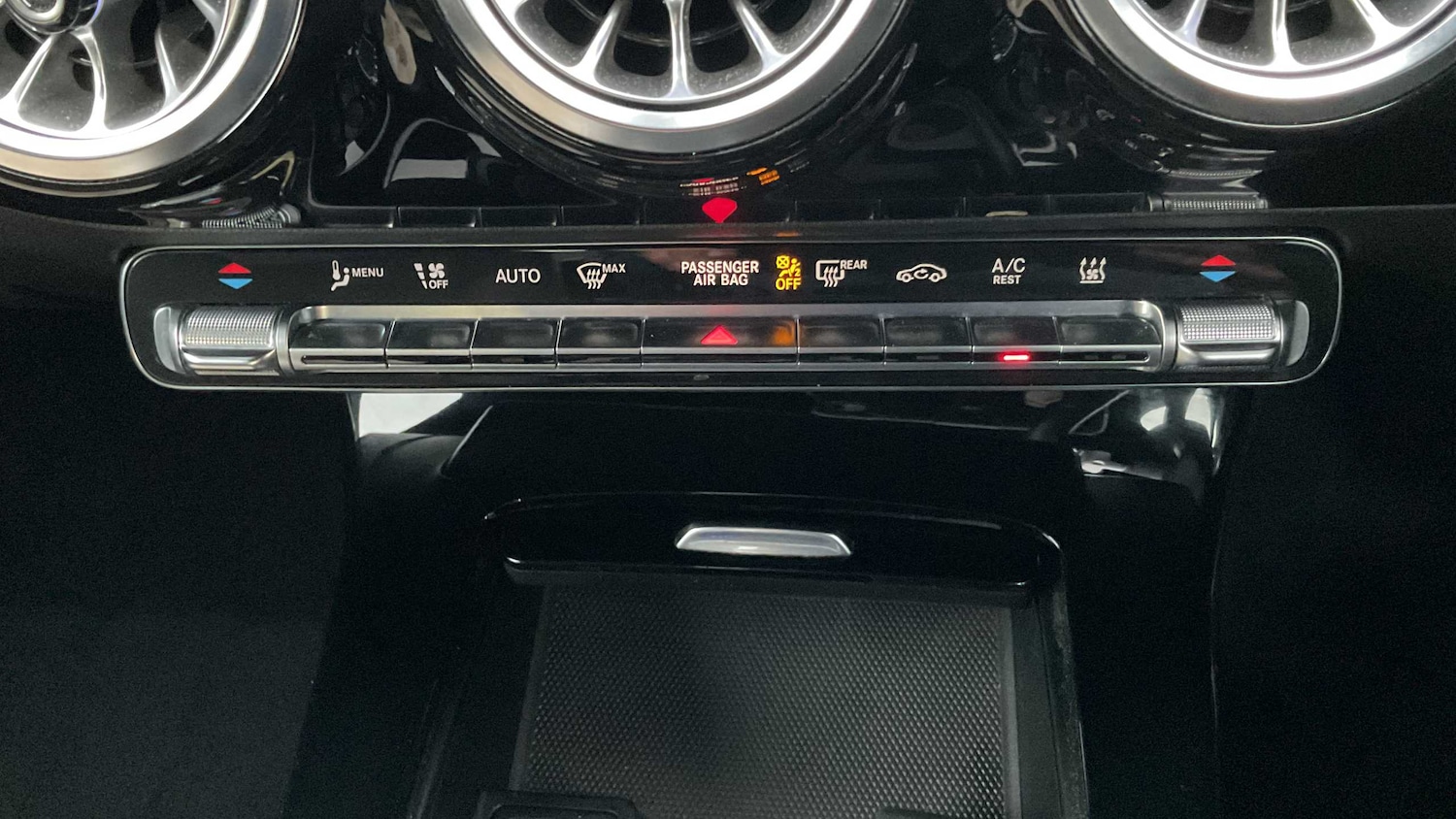 Used Mercedes-Benz CLA 2023 for sale - 77270320: Photo 17