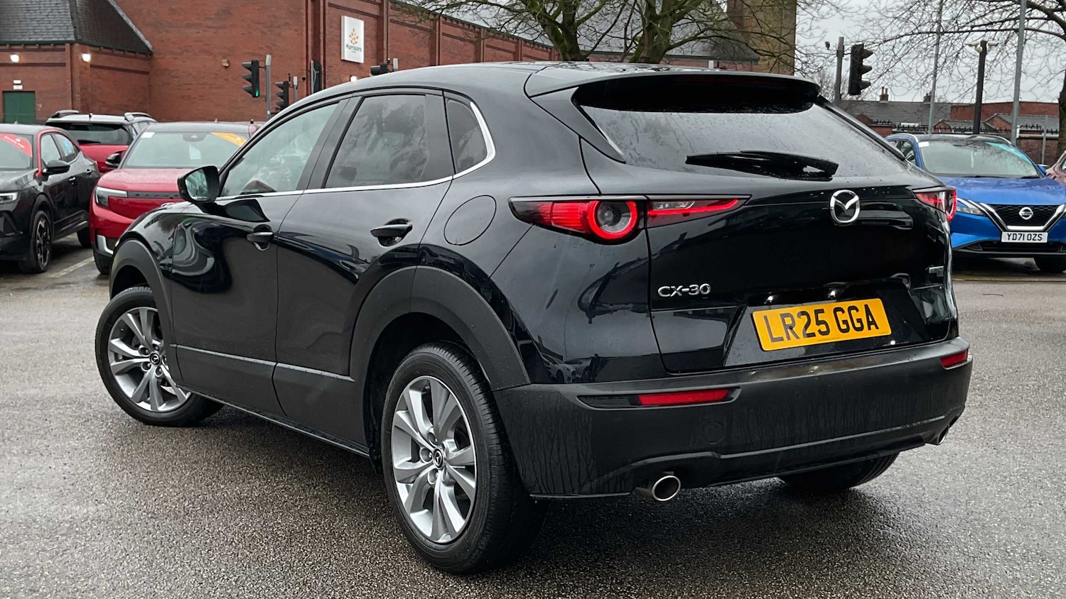 Used Mazda CX-30 2025 for sale - 77894325: Photo 2
