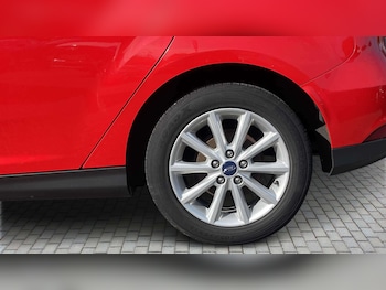 Used Ford Focus 2015 for sale - 79134901: Photo