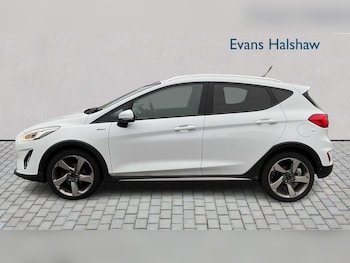 Used Ford Fiesta 2018 for sale - 76442510: Photo