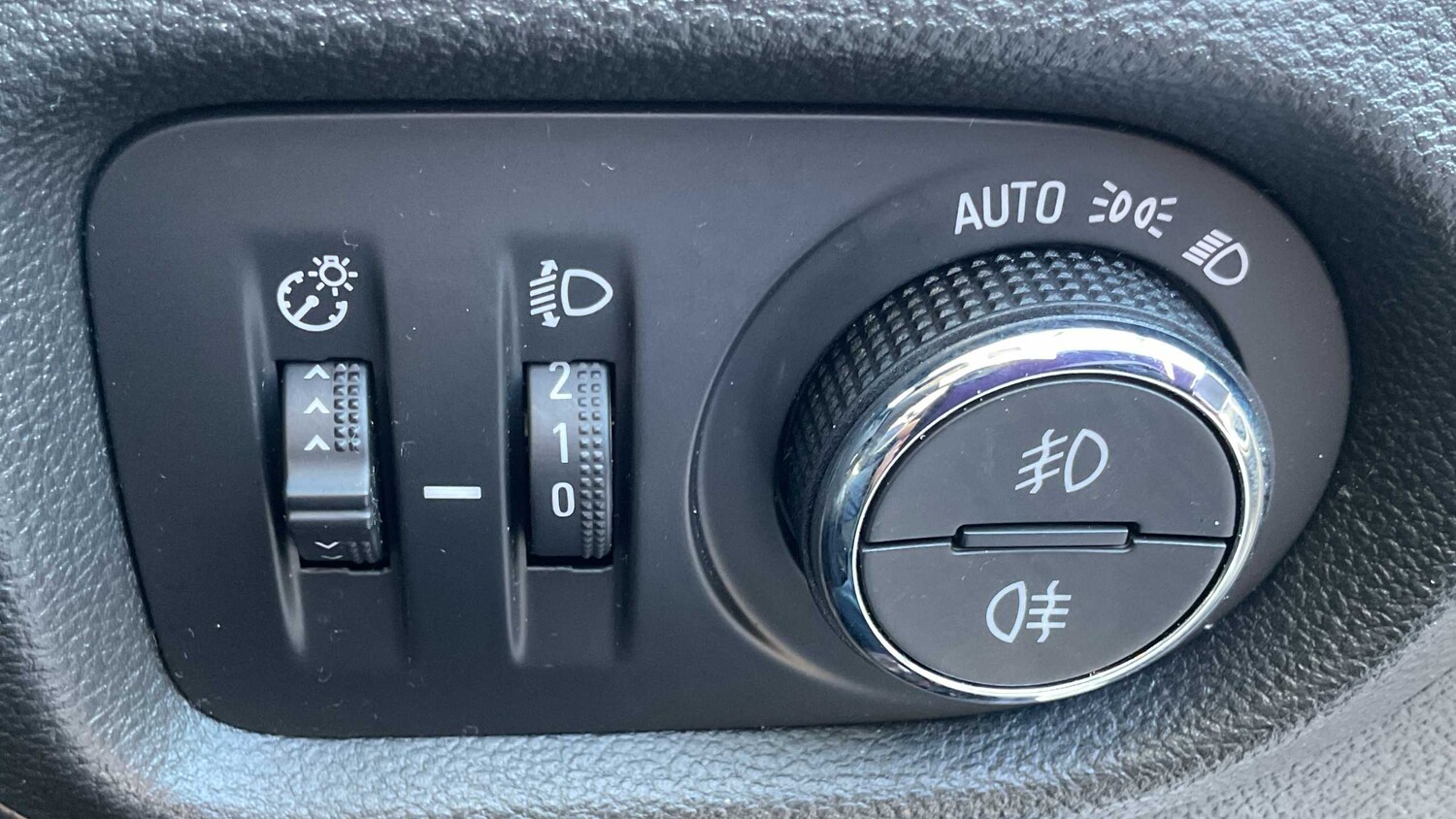 Used Vauxhall Astra 2021 for sale - 75981419: Photo 32