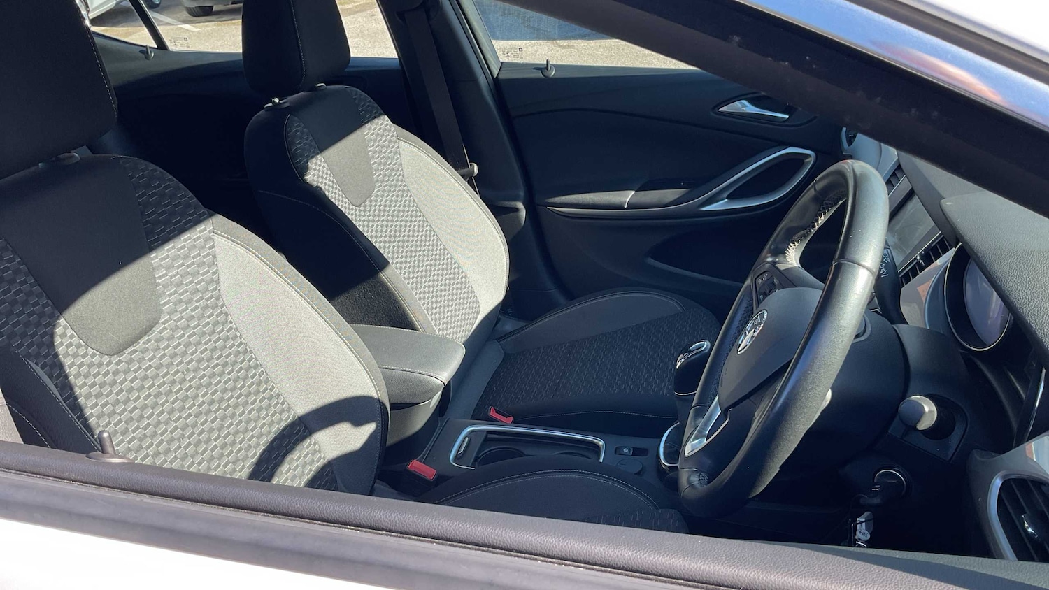 Used Vauxhall Astra 2021 for sale - 75981419: Photo 35