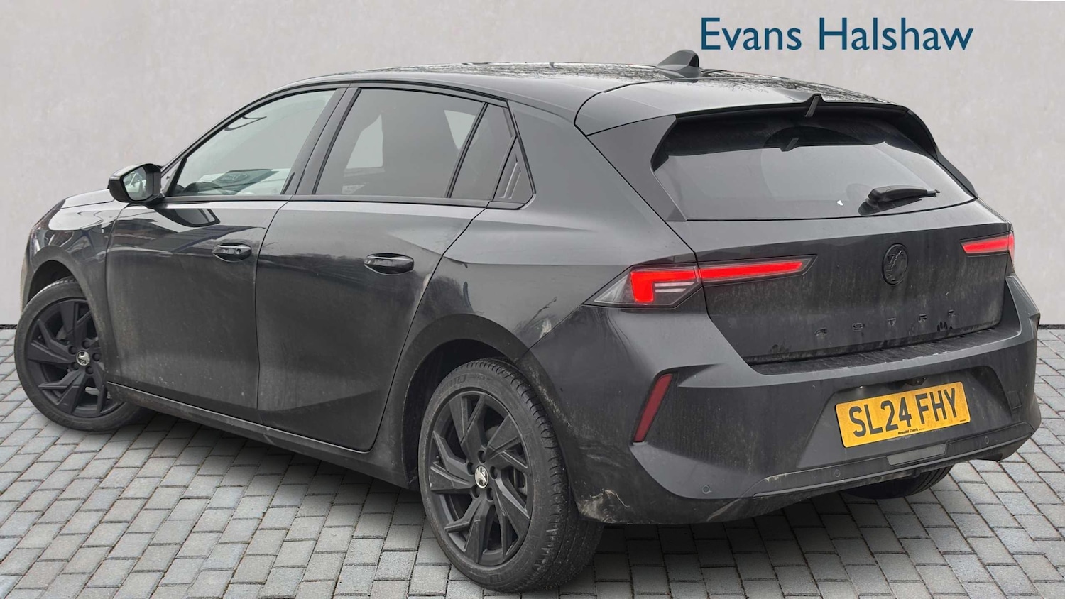 Used Vauxhall Astra for sale - 77257292: Photo 3