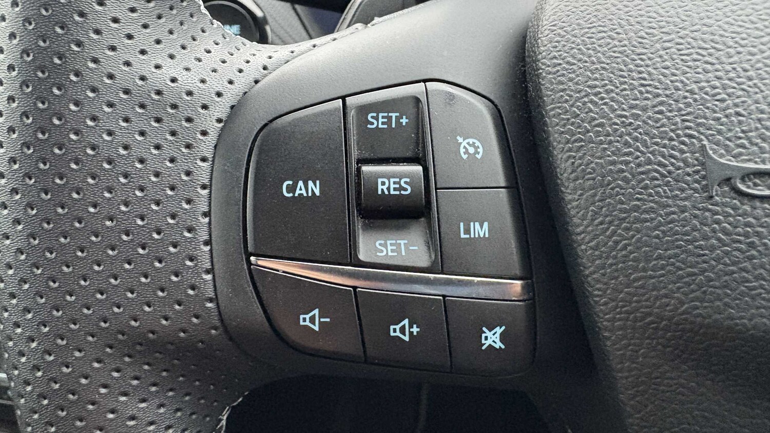 Used Ford Puma 2023 for sale - 76156041: Photo 24