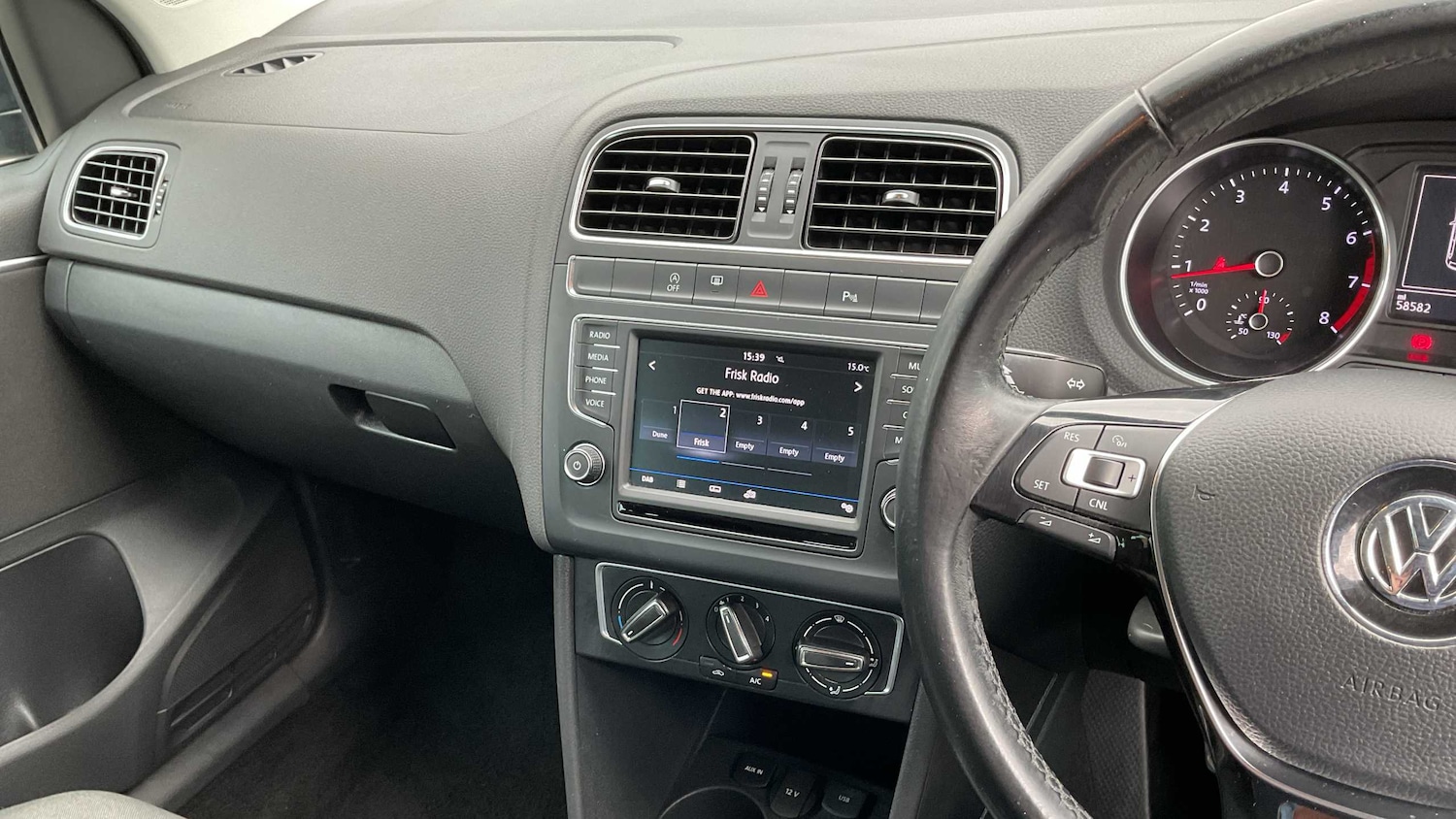 Used Volkswagen Polo 2017 for sale - 75993751: Photo 34