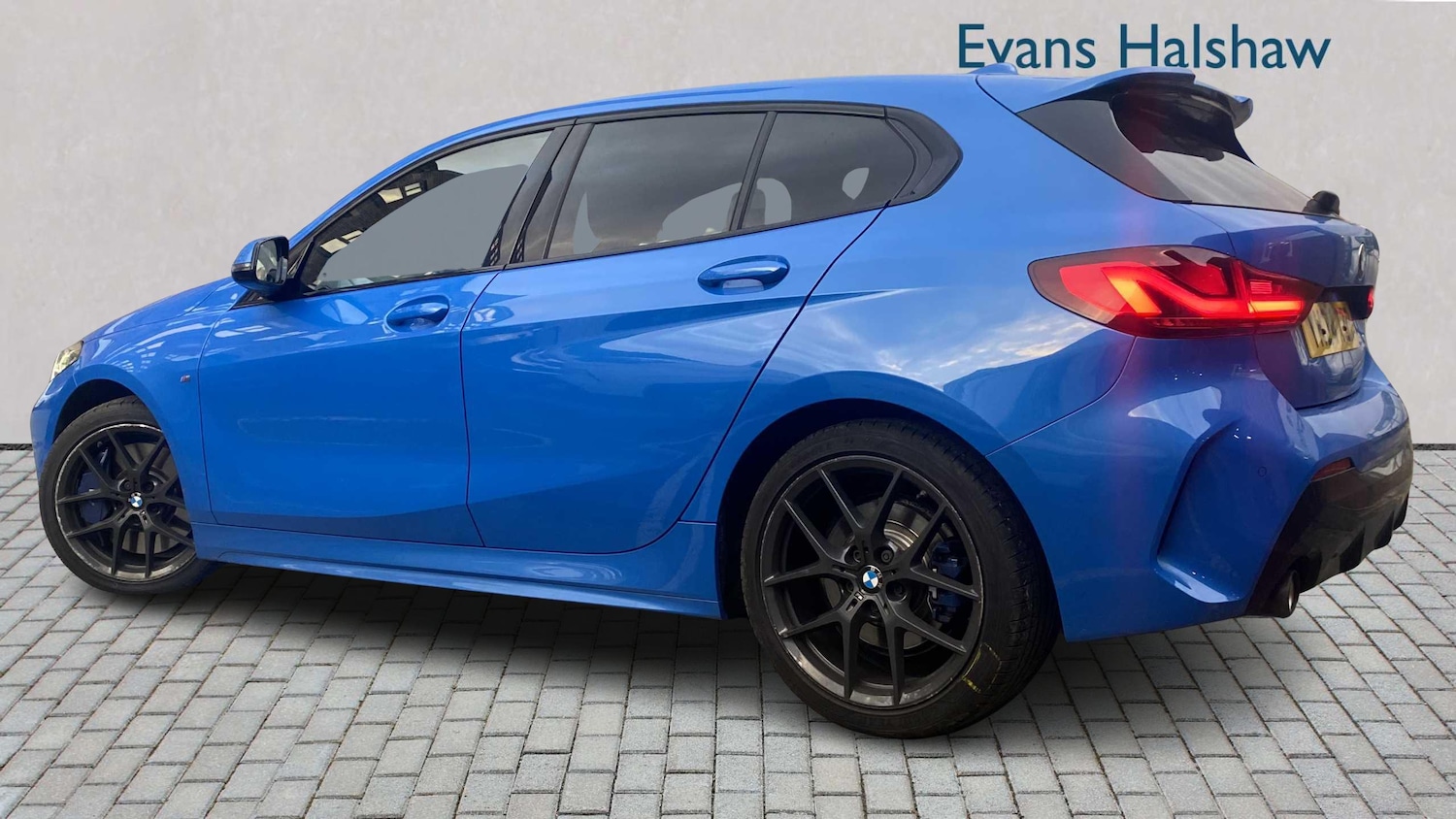 Used BMW 1 Series 2024 for sale - 76373671: Photo 2