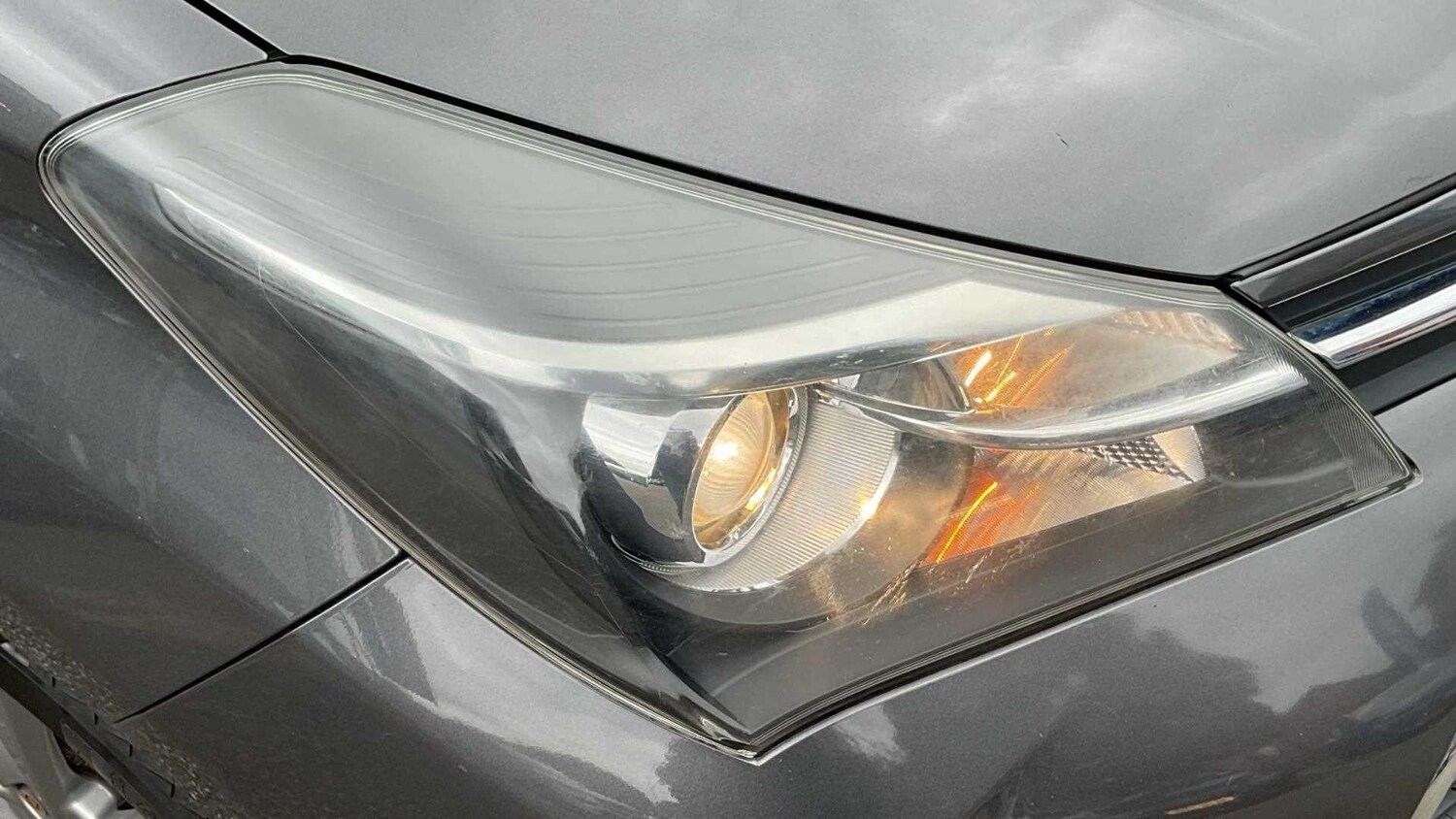 Used Toyota Yaris 2015 for sale - 76045025: Photo 34