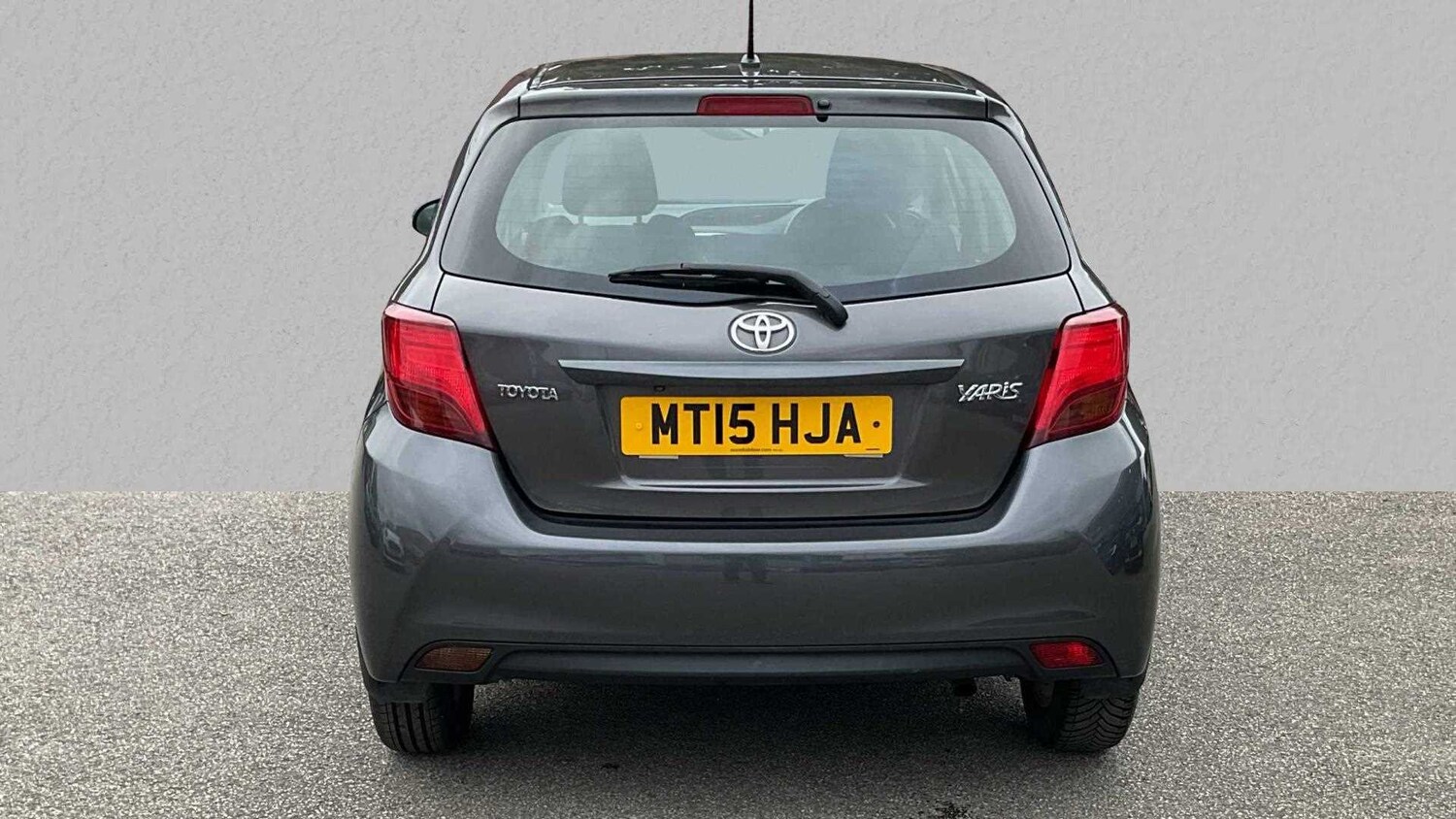 Used Toyota Yaris 2015 for sale - 76045025: Photo 5