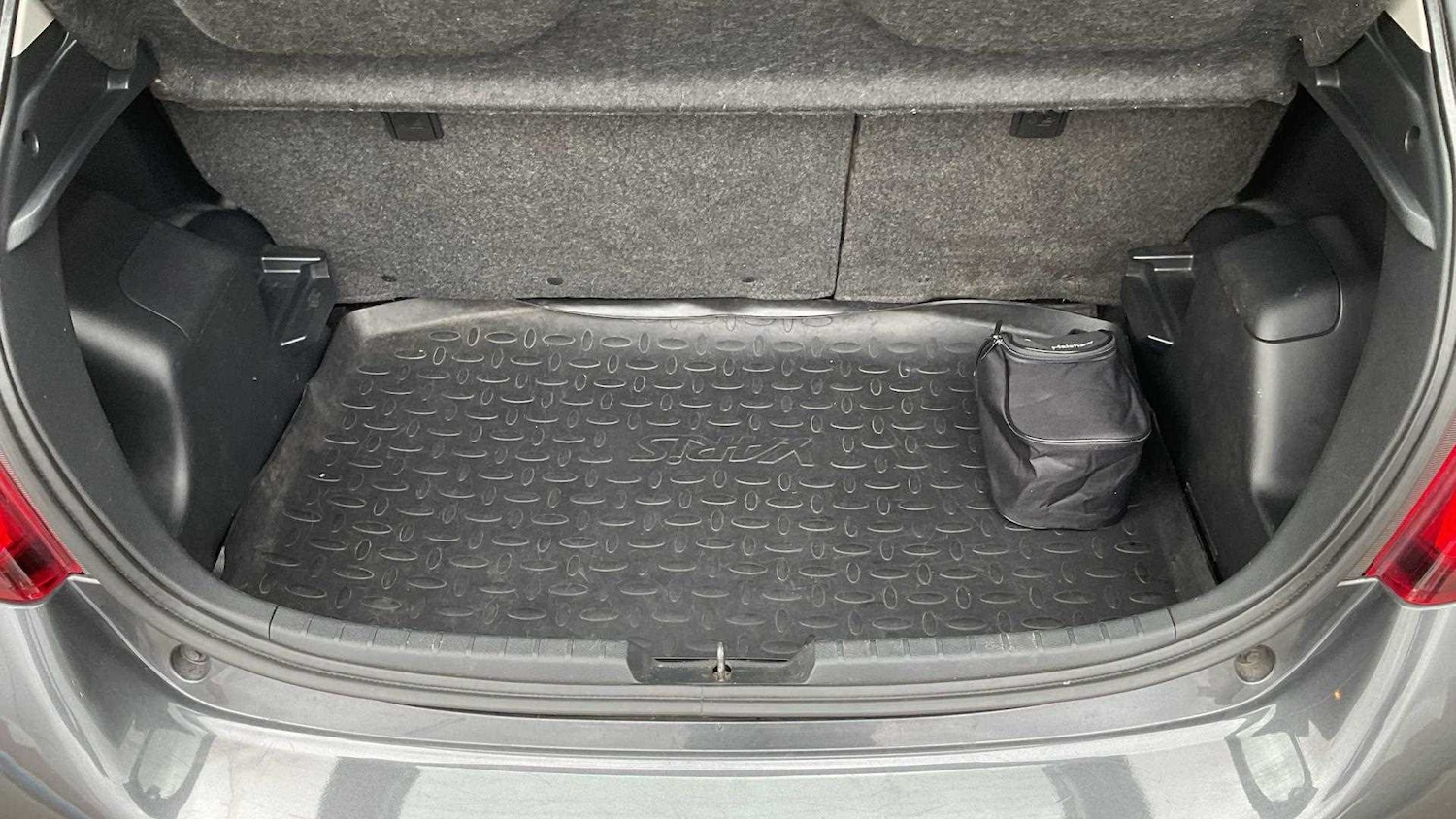 Used Toyota Yaris 2015 for sale - 76045025: Photo 9