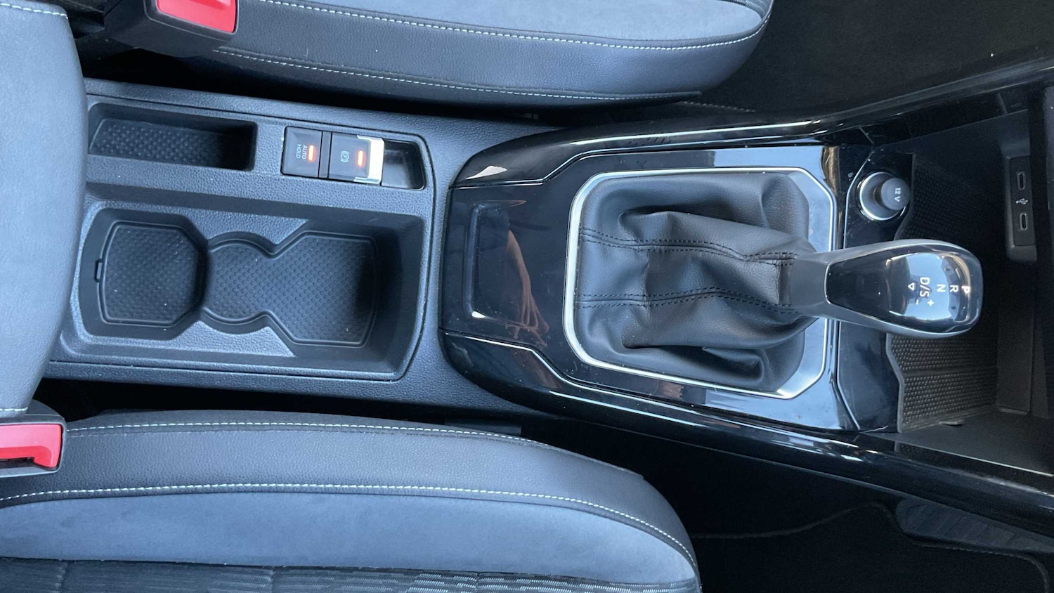 Used Volkswagen T-Roc 2023 for sale - 77810897: Photo 20