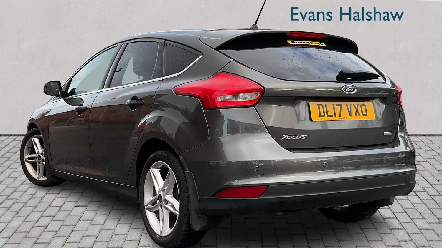 Used Ford Focus 2017 for sale - 76390642: Photo 2