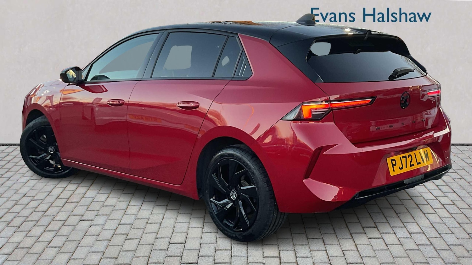 Used Vauxhall Astra 2022 for sale - 76610486: Photo 2