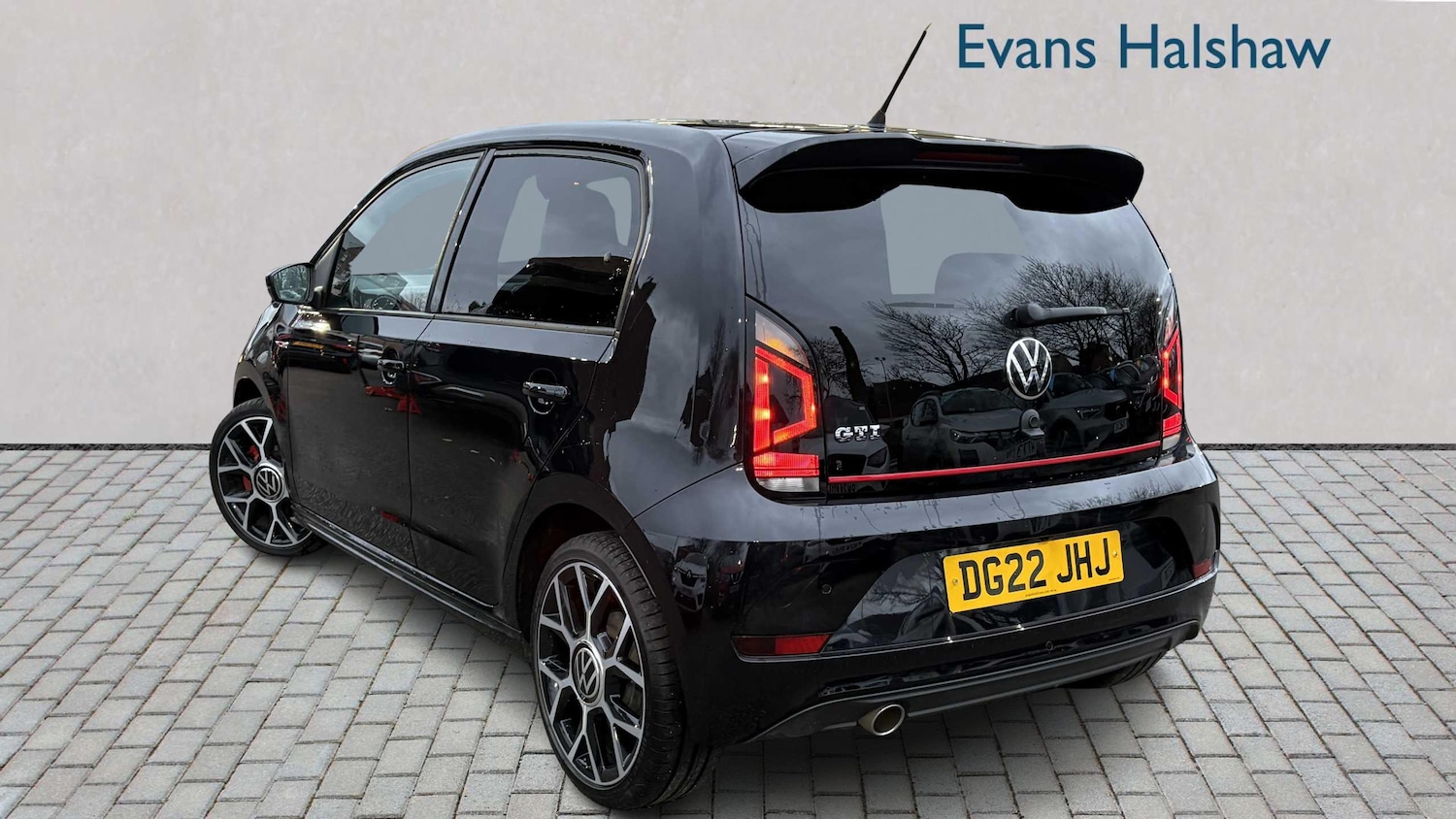 Used Volkswagen up! 2022 for sale - 77123523: Photo 2