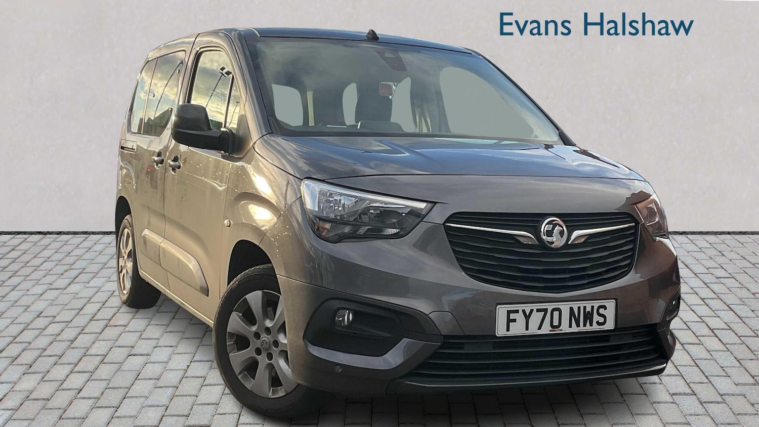 Used Vauxhall Combo Life 2020 for sale - 76636687: Photo 1