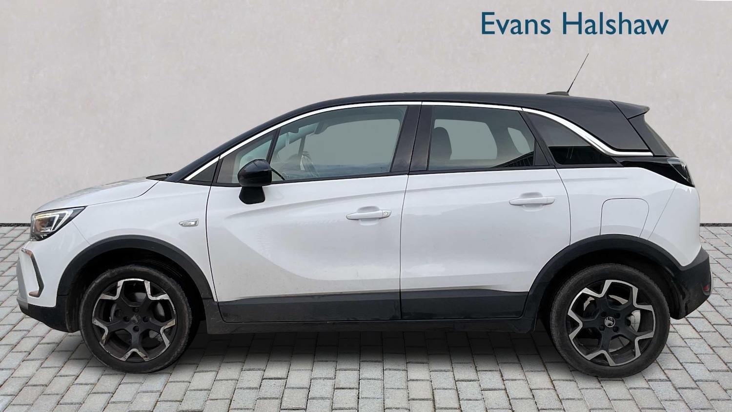 Used Vauxhall Crossland 2021 for sale - 77044122: Photo 3