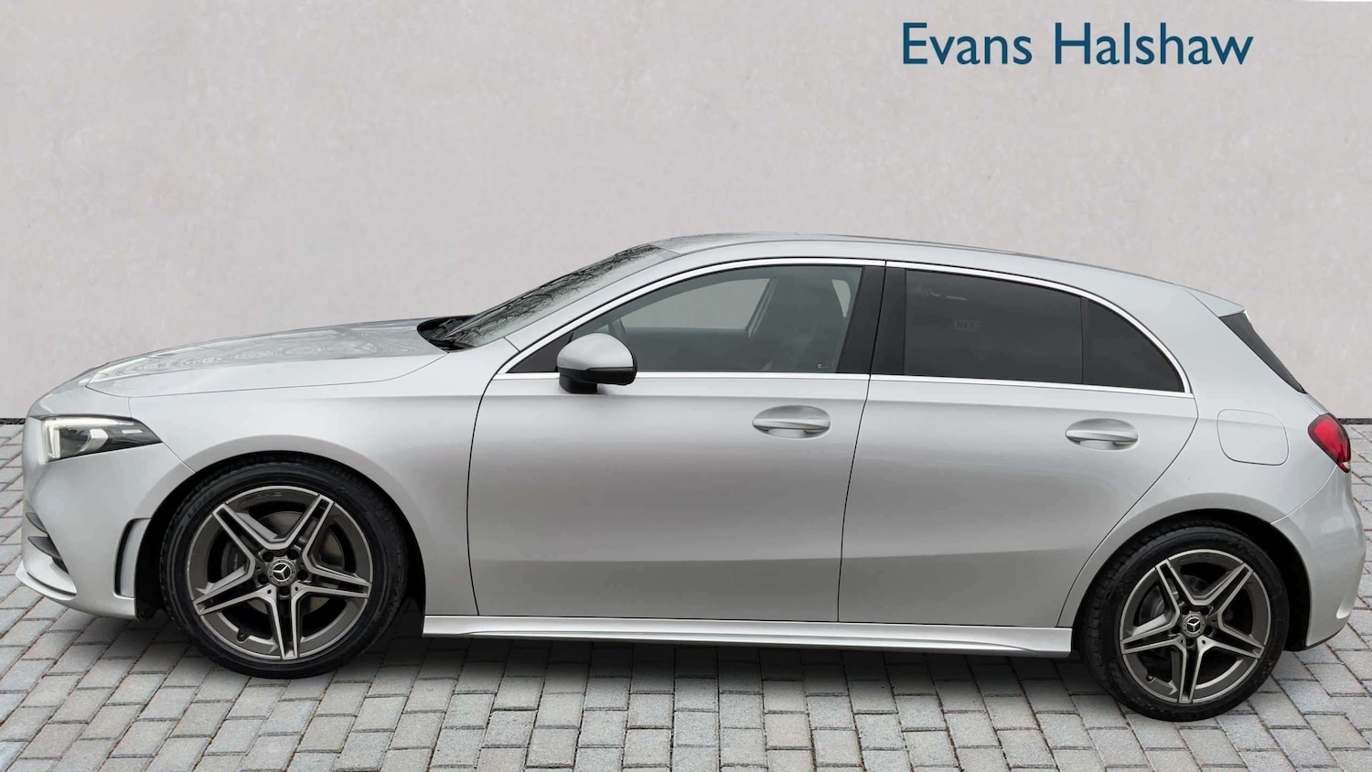 Used Mercedes-Benz A-Class 2020 for sale - 77886000: Photo 3