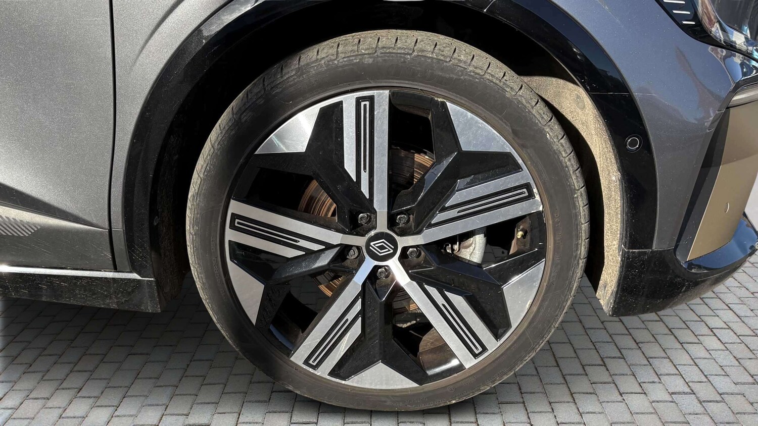 Used Renault Megane E Tech 2023 for sale - 77928555: Photo 6