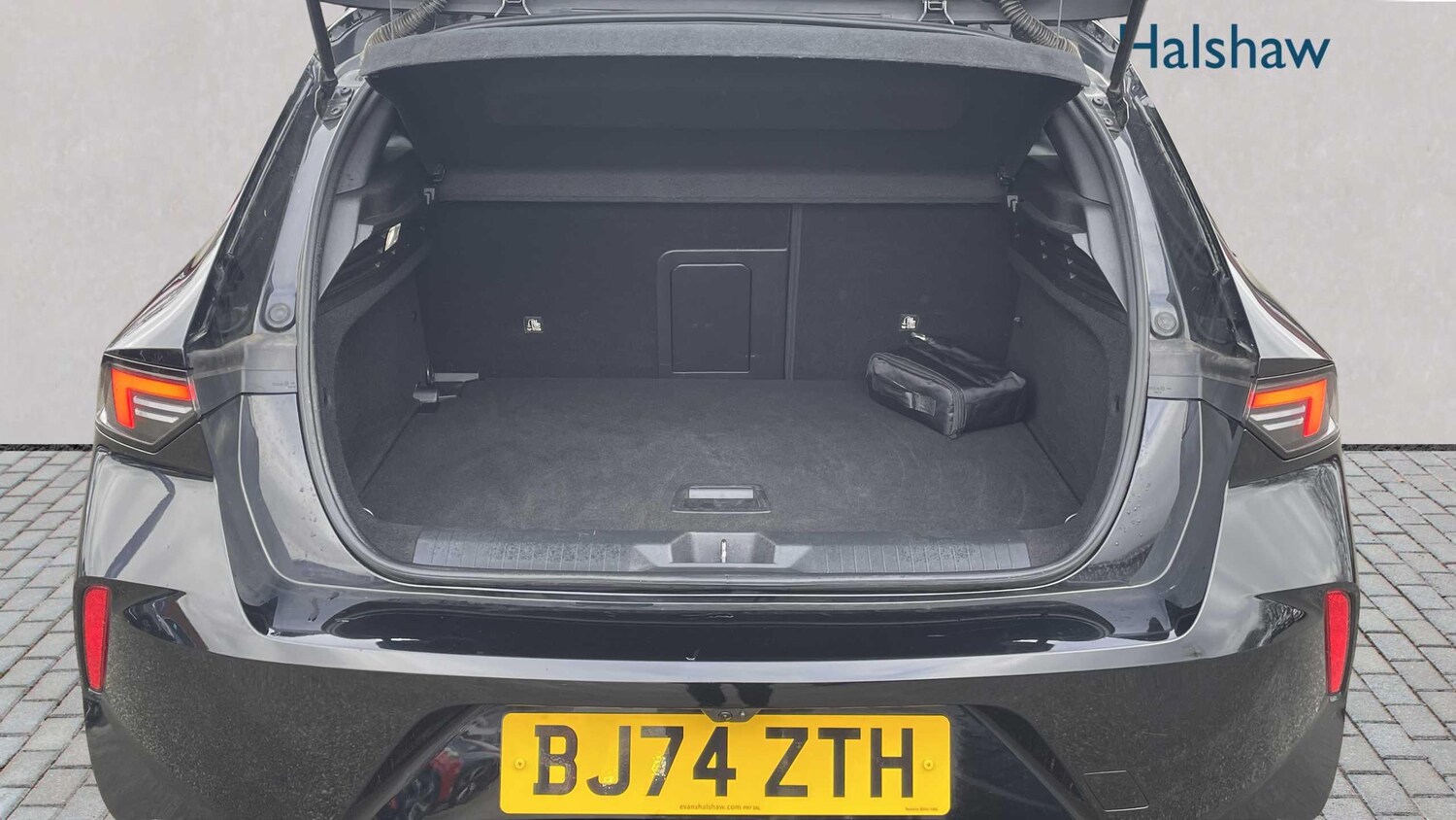 Used Vauxhall Astra for sale - 78216312: Photo 7