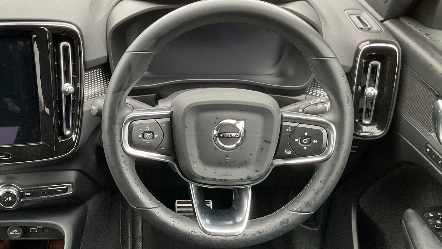 Used Volvo XC40 2022 for sale - 75903057: Photo 11