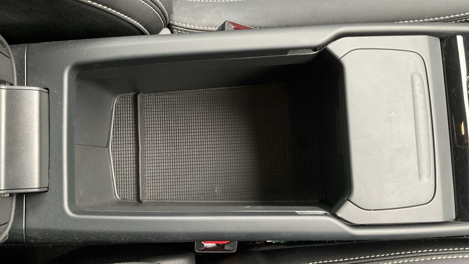 Used Volvo XC40 2022 for sale - 75903057: Photo 25