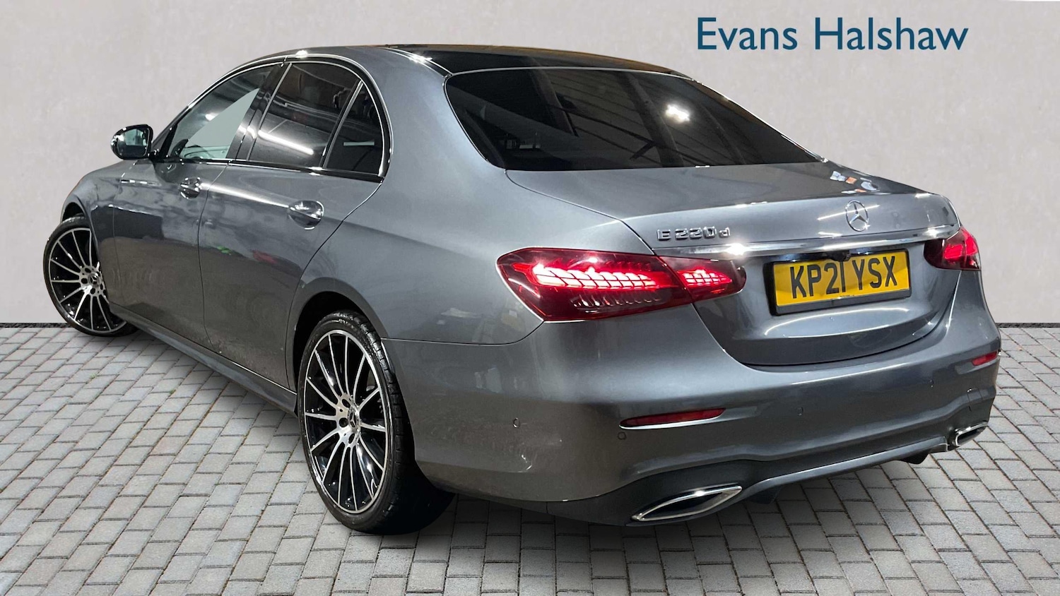 Used Mercedes-Benz E Class 2021 for sale - 77219647: Photo 2