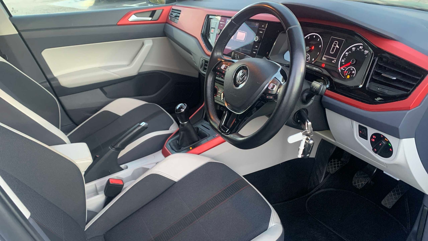 Used Volkswagen Polo 2018 for sale - 76851565: Photo 8