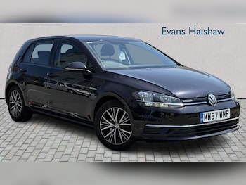 Used Volkswagen Golf 2017 for sale - 79227475: Photo