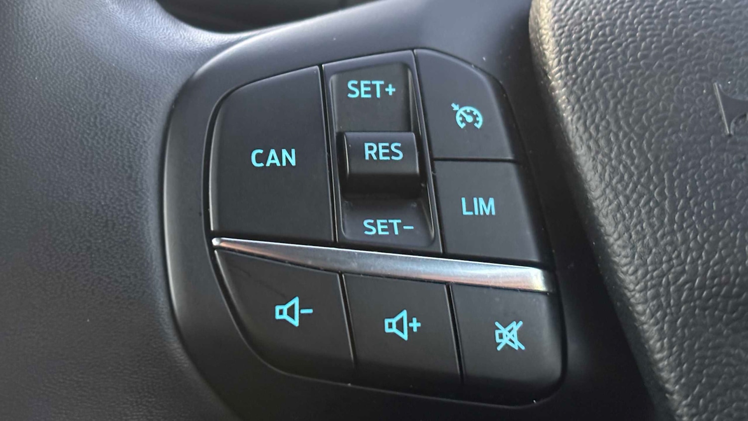 Used Ford Puma 2024 for sale - 76938240: Photo 17