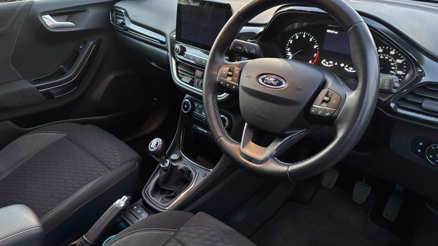 Used Ford Puma 2024 for sale - 76938240: Photo 8