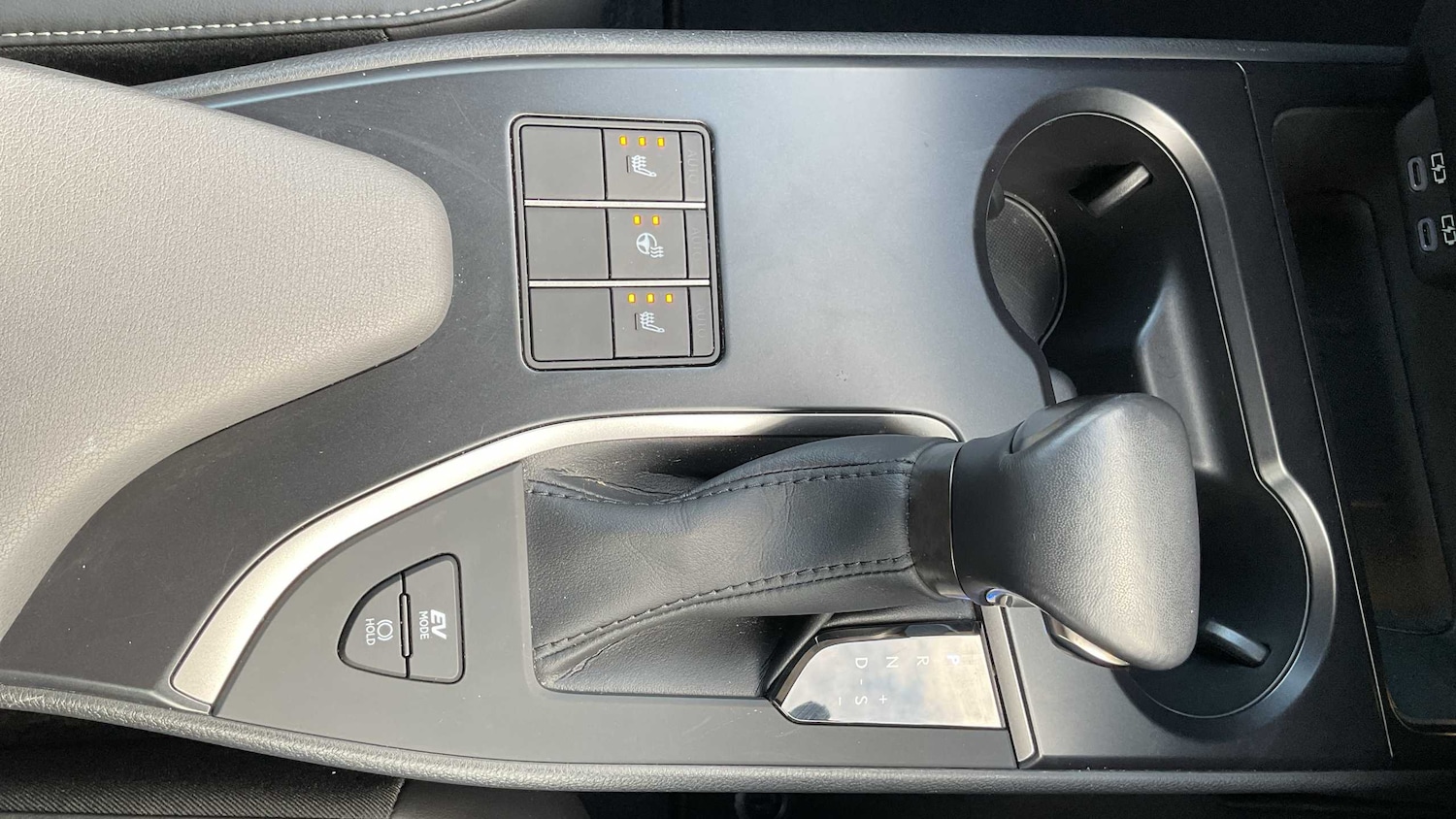 Used Lexus UX 2022 for sale - 76016040: Photo 24